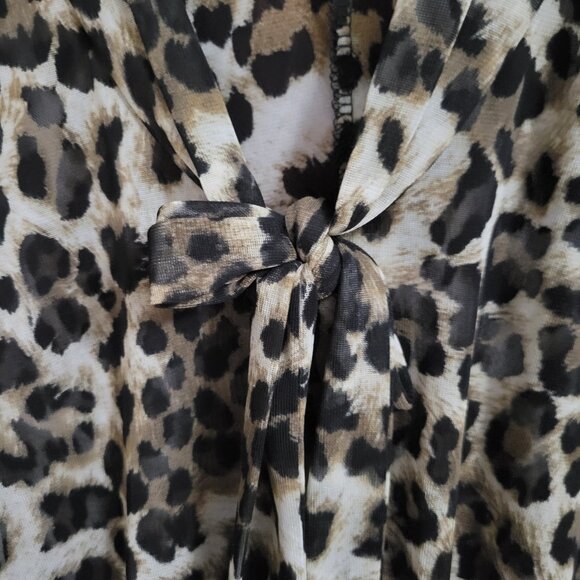 Leopard Chiffon Tie Flutter Sleeve Top Lashes 1X - Picture 3 of 5